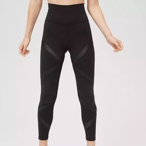 aerie offline the hugger legging